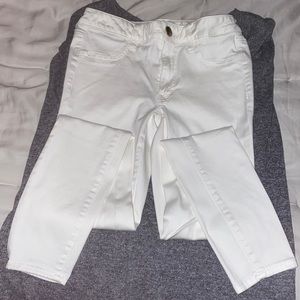 AMERICAN EAGLE white jeggings